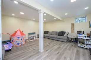 112 Valerie Dr, Manville, NJ 08835 - Photo 20