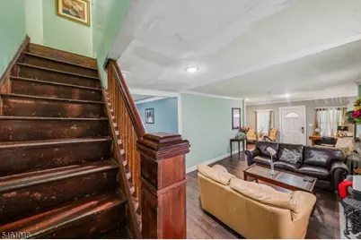 75 Osborne Pl, Irvington, NJ 07111 - Photo 8