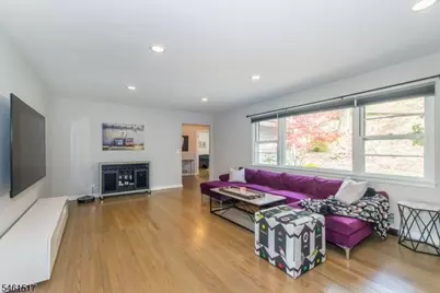 4 Molly Stark Dr, Morris Township, NJ 07960 - Photo 8