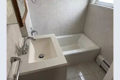 41 Knox Ave, Cliffside Park, NJ 07010 - Photo 6