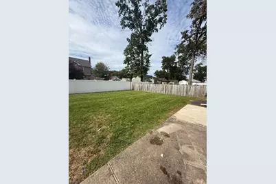 17 W Park Ave, Woodbridge Township, NJ 07001 - Photo 4