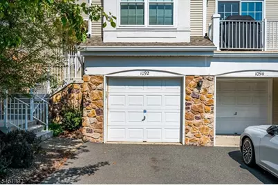 1092 Shadowlawn Dr, Green Brook Township, NJ 08812 - Photo 2