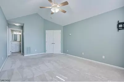 1092 Shadowlawn Dr, Green Brook Township, NJ 08812 - Photo 20