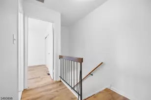 126 Locust Ct, Raritan Township, NJ 08822 - Photo 16