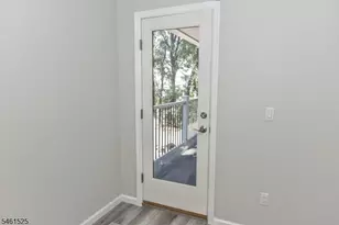 7 Bergen St, Westwood, NJ 07675 - Photo 18