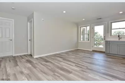 7 Bergen St #203, Westwood, NJ 07675 - Photo 8