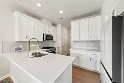 7 Jessica Ln #1104, Union Township, NJ 07083 - Photo 28