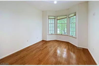 33 Rose Ln, Rockaway, NJ 07866 - Photo 4