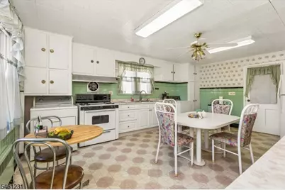 407 Franklin Ave, Belleville, NJ 07109 - Photo 14