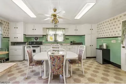 407 Franklin Ave, Belleville, NJ 07109 - Photo 12