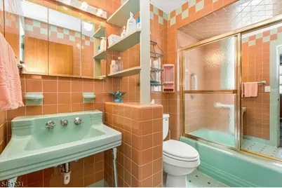 407 Franklin Ave, Belleville, NJ 07109 - Photo 20