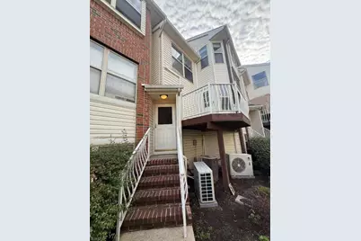 730 Harbortown Blvd, Perth Amboy, NJ 08861 - Photo 2