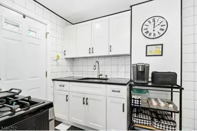 609B Arnett St, Elizabeth, NJ 07202 - Photo 10