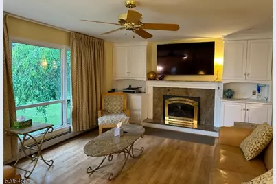 28 Elizabeth Dr, Wantage, NJ 07461 - Photo 2