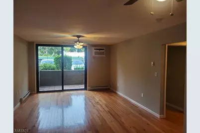 466A Liberty St #104, Little Ferry, NJ 07643 - Photo 4