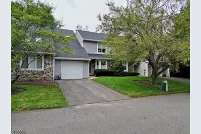 10 Matthew Rd, Wayne, NJ 07470 - Photo 2