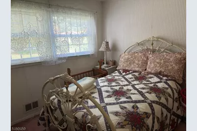 440 Warfield Rd, North Plainfield, NJ 07063 - Photo 8