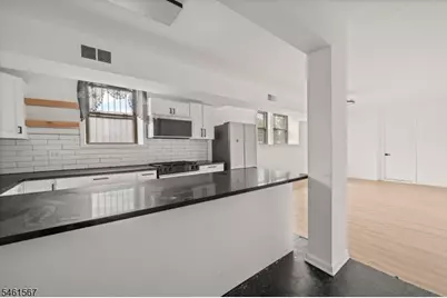433 Lincoln Ave, Orange, NJ 07050 - Photo 6