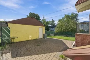 1521 Leslie St, Hillside, NJ 07205 - Photo 8