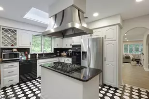 650 Riverside Dr, Cranford Township, NJ 07016 - Photo 12
