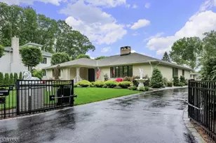 650 Riverside Dr, Cranford Township, NJ 07016 - Photo 2