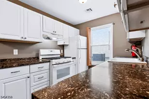 711 Spruce Hills Dr, Glen Gardner, NJ 08826 - Photo 10