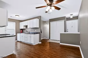 711 Spruce Hills Dr, Glen Gardner, NJ 08826 - Photo 8