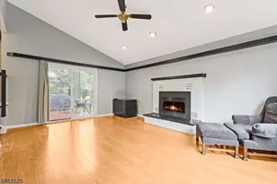 108 Saratoga Square, Wayne Twp., NJ 07470 - Photo 4