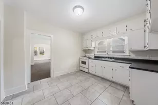 11 Evergreen Ave, Bloomfield, NJ 07003 - Photo 10