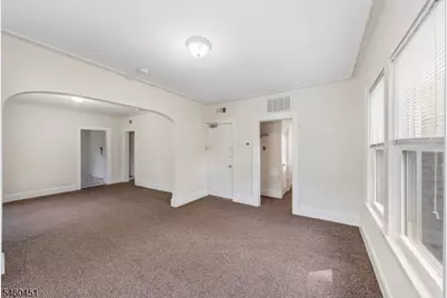 11 Evergreen Ave, Bloomfield, NJ 07003 - Photo 14