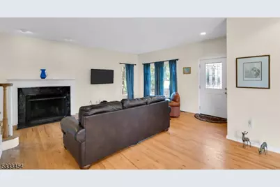 320 Ridge Blvd, Franklin Township, NJ 08540 - Photo 6