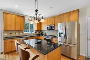 320 Ridge Blvd, Franklin Township, NJ 08540 - Photo 14