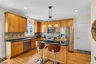 320 Ridge Blvd, Franklin Township, NJ 08540 - Photo 12