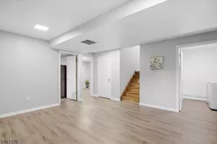 677 Canistear Rd, Vernon, NJ 07422 - Photo 26