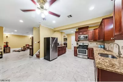 429 Oak Ridge Road, Clark Township, NJ 07066 - Photo 22