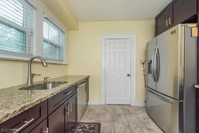 76 Elliot Pl, East Orange, NJ 07018 - Photo 10