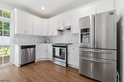 7 Derby, East Orange, NJ 07018 - Photo 6