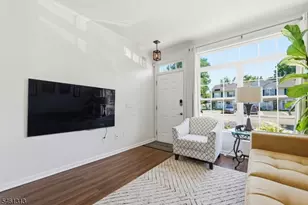 7 Derby, East Orange, NJ 07018 - Photo 4