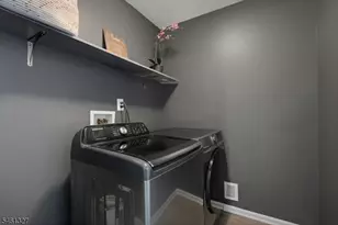 47 Mayflower Dr, Bernards Township, NJ 07920 - Photo 30