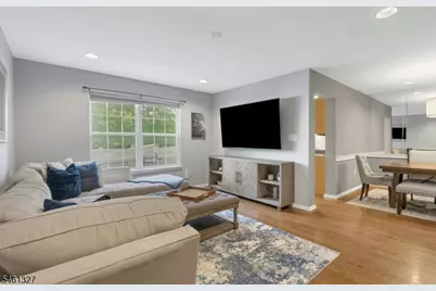 47 Mayflower Dr, Bernards Township, NJ 07920 - Photo 6