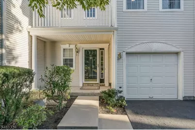 47 Mayflower Dr, Bernards Township, NJ 07920 - Photo 1