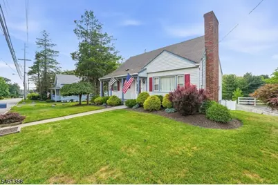 161 Manchester Ave, North Haledon, NJ 07508 - Photo 2