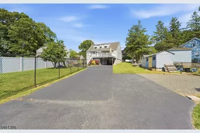 161 Manchester Ave, North Haledon, NJ 07508 - Photo 40