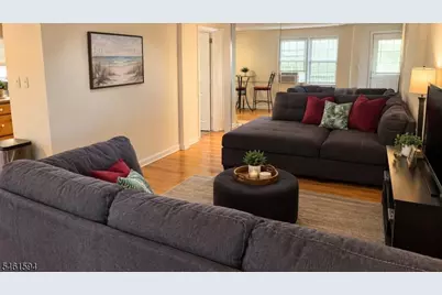 652 Cora Place, Rahway, NJ 07065 - Photo 2