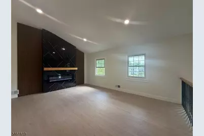 74 Fairway Dr, East Hanover Township, NJ 07936 - Photo 4