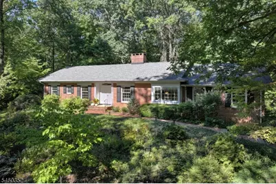 527 Ridge Rd, Watchung, NJ 07069 - Photo 2