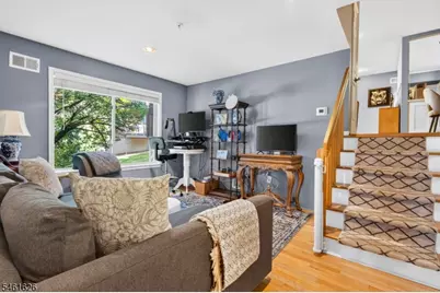 77 Larkin Cir, West Orange Township, NJ 07052 - Photo 20