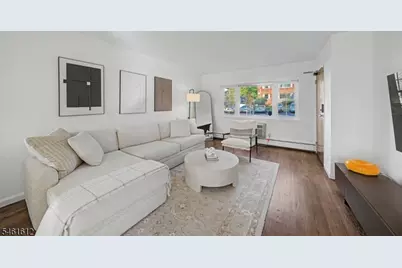 39 Wedgewood Drive #111, Verona, NJ 07044 - Photo 4