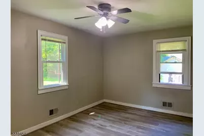 8 Lakeland Dr, Hopatcong, NJ 07843 - Photo 18