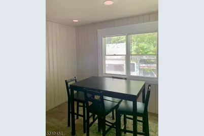 8 Lakeland Dr, Hopatcong, NJ 07843 - Photo 10